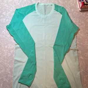 Lululemon Swiftly Tech Long Sleeve - two tone green 💚